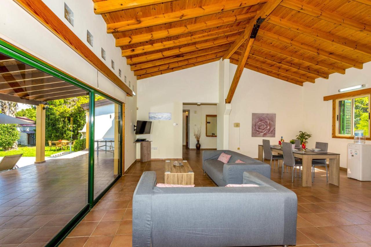 Villa Rosie By Villa Plus Polis Dış mekan fotoğraf